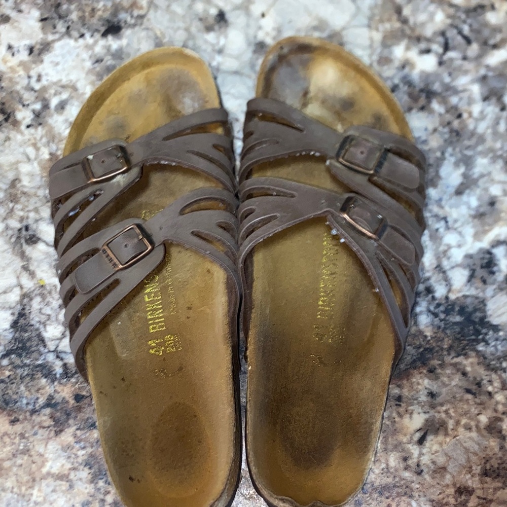 Birkenstock Women's Tan Strappy Sandals a little worn down size 41 women’s